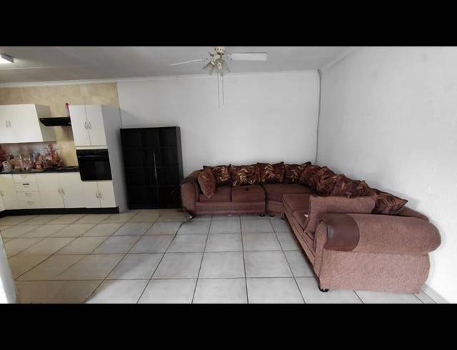 3 BEDROOM HOUSE FOR SALE IN MAYFIELD PARK